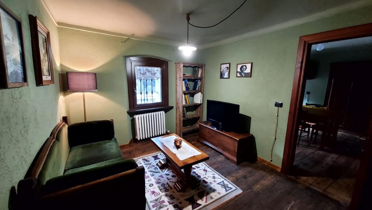 Lo Solan Apartment Valpelline Ngoại thất bức ảnh